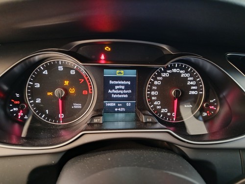 Audi facelift tacho - 8k,